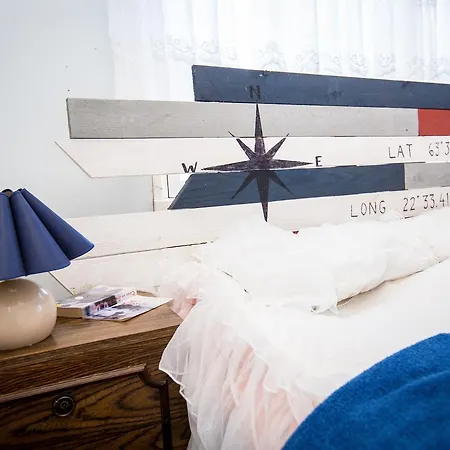 Vora Bed & Breakfast *